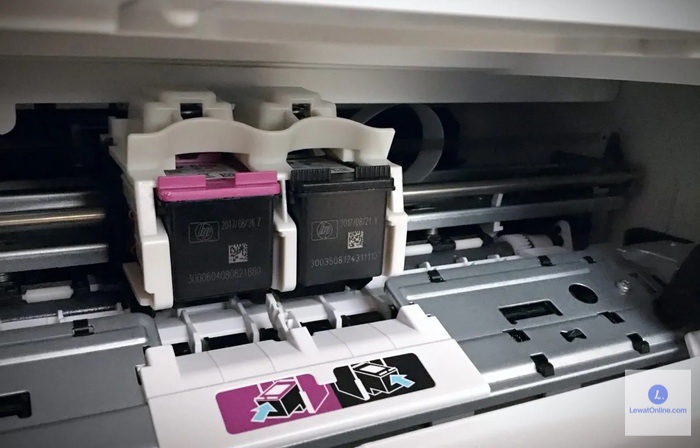 Setelah itu proses pembersihan headprint bisa segera dimulai untuk melakukan penggantian cartridge tinta